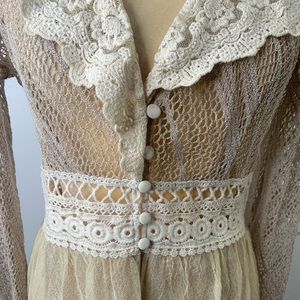Cream/Ivory Lace Respect Your Universe so Med blouse NWT